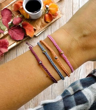 N O V I N K A Hledáte náramek, který zaujme i sám o sobě? To jsou rozhodně naše nové pletené náramky. My je ale...